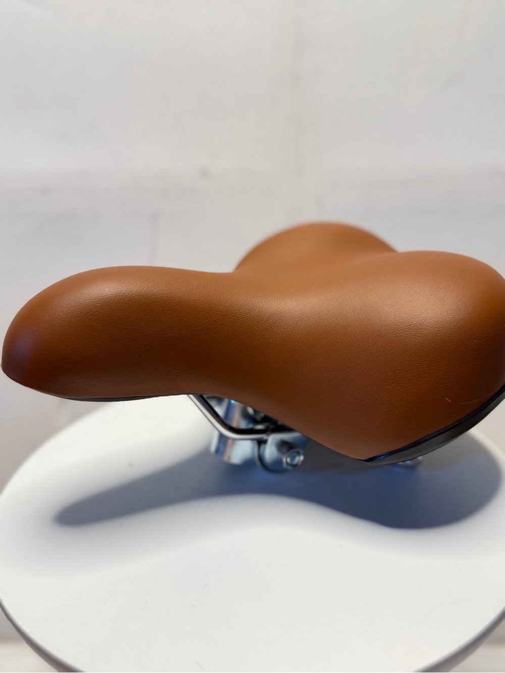 Brown Leather-Look Bicycle Saddle